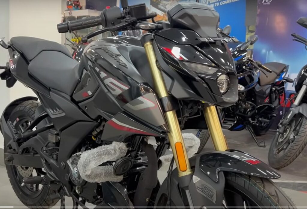 BAJAJ PULSAR N160